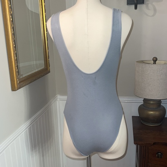 Maison t Gray bodysuit. Medium. Excellent used condition. - Picture 4 of 10